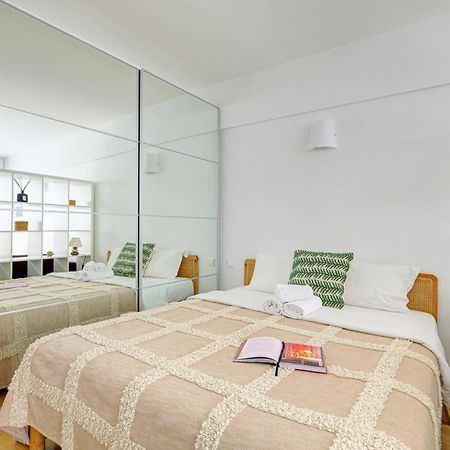 St Germain & Le Bon Marche With Balcony - Cityapartmentstay Paris Eksteriør billede