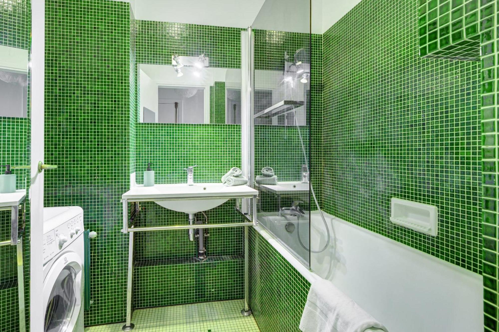 St Germain & Le Bon Marche With Balcony - Cityapartmentstay Paris Eksteriør billede