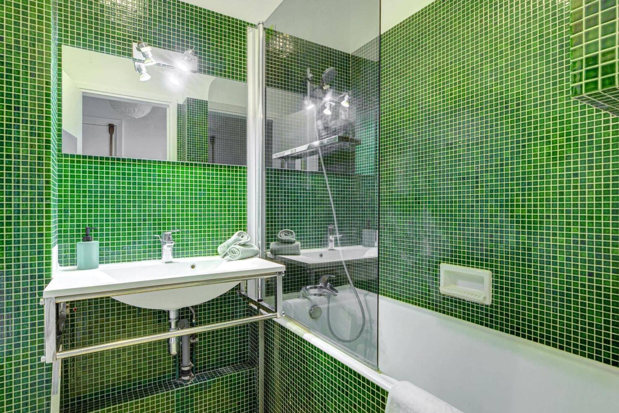 St Germain & Le Bon Marche With Balcony - Cityapartmentstay Paris Eksteriør billede